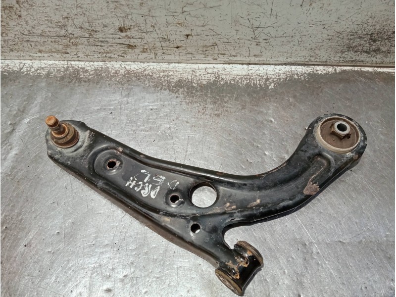 Recambio de brazo suspension inferior delantero derecho para fiat 500 312 1.0 hybrid referencia OEM IAM 00520139610  