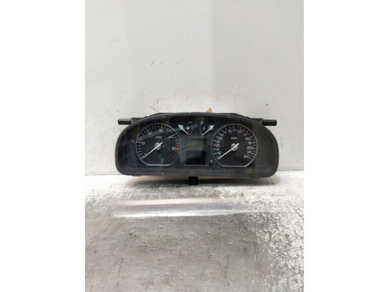 Recambio de cuadro instrumentos para renault laguna ii (bg0) referencia OEM IAM 8200013775 501018880035 0904313990458