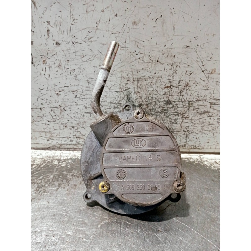 Recambio de depresor freno / bomba vacio para mercedes vaneo (w414) furgoneta compacta referencia OEM IAM A6682300165  