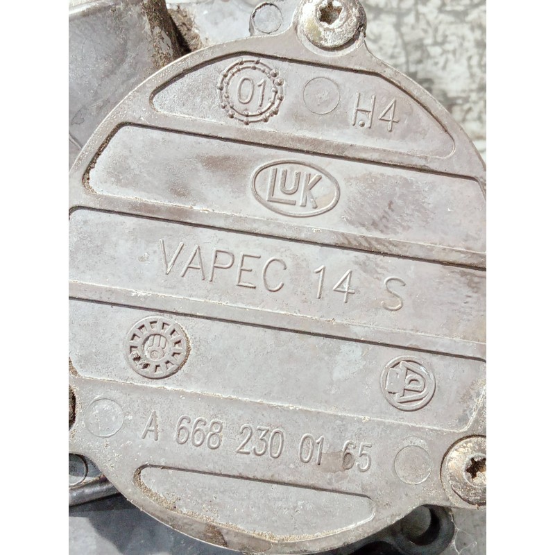 Recambio de depresor freno / bomba vacio para mercedes vaneo (w414) furgoneta compacta referencia OEM IAM A6682300165  