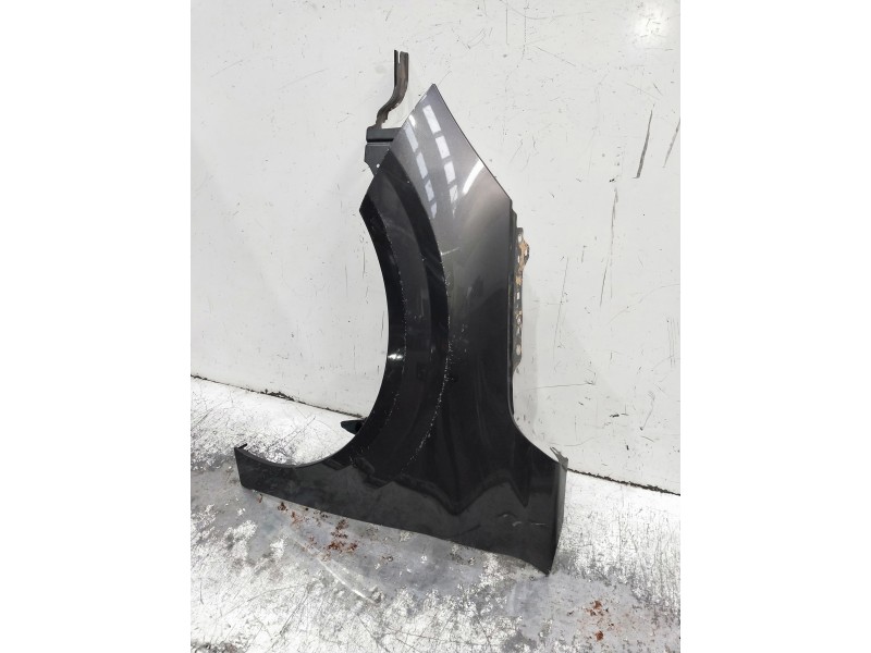 Recambio de aleta delantera izquierda para peugeot 208 (p2) referencia OEM IAM   