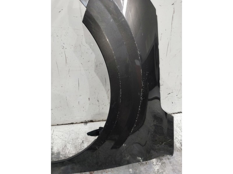 Recambio de aleta delantera izquierda para peugeot 208 (p2) referencia OEM IAM   