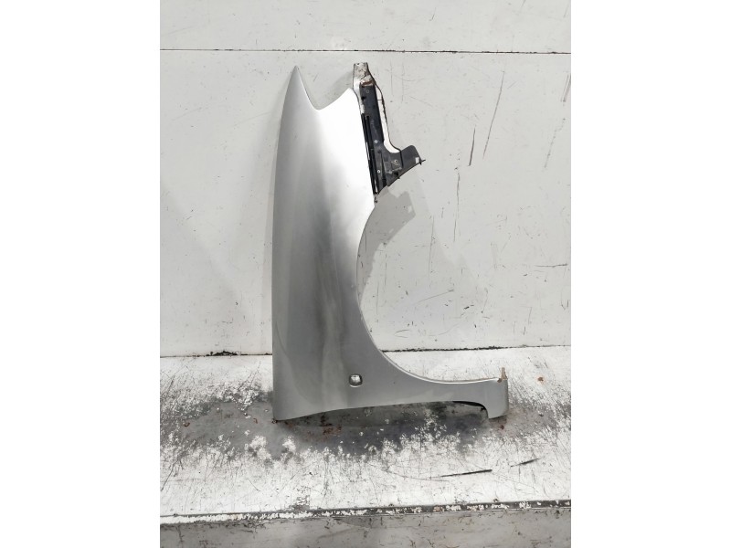 Recambio de aleta delantera derecha para seat cordoba berlina (6k2) signo referencia OEM IAM   