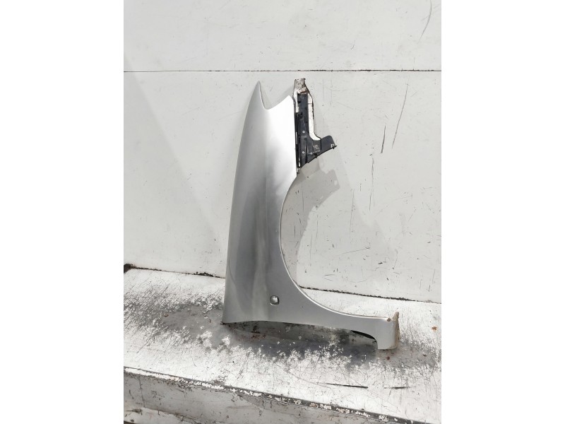 Recambio de aleta delantera derecha para seat cordoba berlina (6k2) signo referencia OEM IAM   