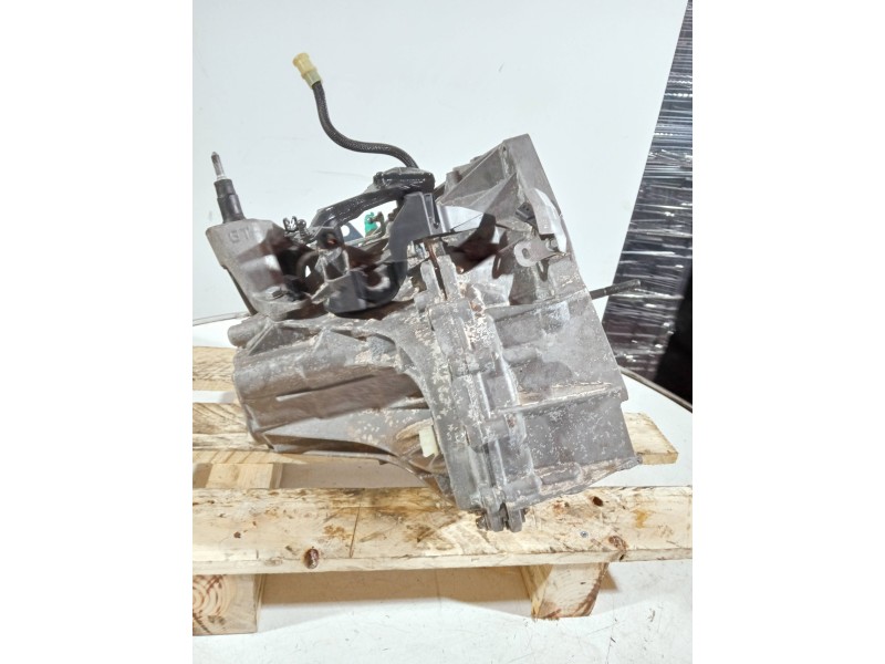 Recambio de caja cambios para renault megane iv berlina 5p referencia OEM IAM TJ4352 5047740 6V