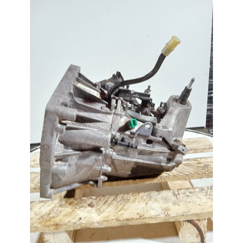Recambio de caja cambios para renault megane iv berlina 5p referencia OEM IAM TJ4352 5047740 6V