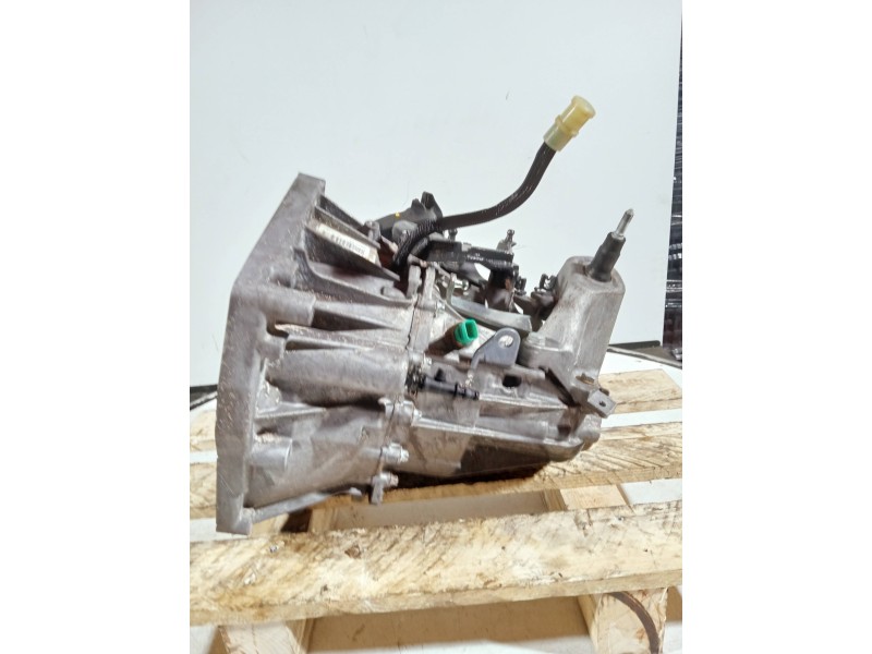 Recambio de caja cambios para renault megane iv berlina 5p referencia OEM IAM TJ4352 5047740 6V