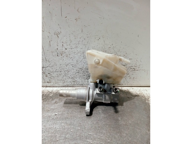 Recambio de bomba freno para citroen c4 picasso referencia OEM IAM 03350890841 03350890831 