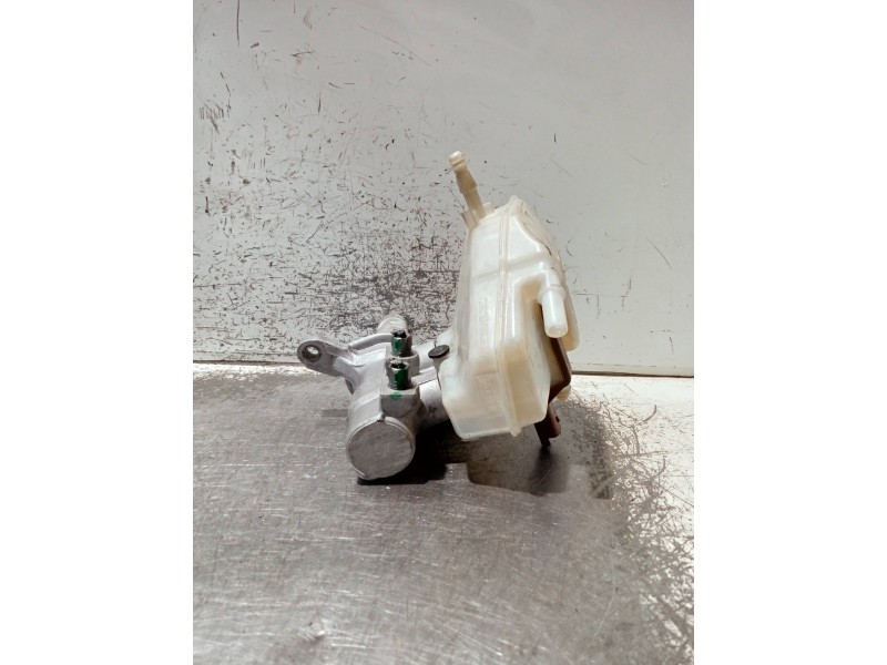 Recambio de bomba freno para citroen c4 picasso referencia OEM IAM 03350890841 03350890831 