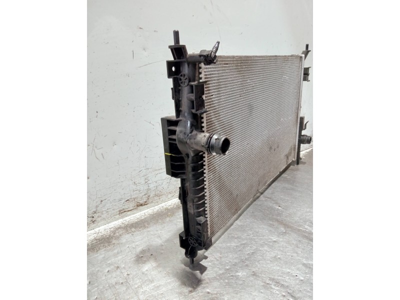 Recambio de radiador agua para citroen c4 picasso referencia OEM IAM P967574798002 M167350 