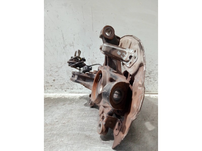 Recambio de mangueta delantera derecha para citroen c4 picasso referencia OEM IAM 9806779480  