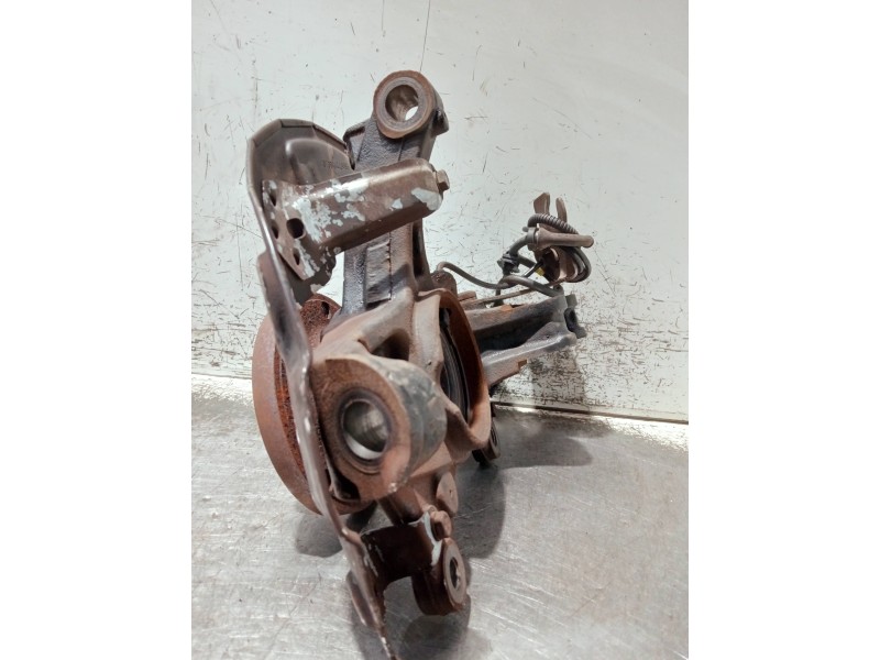 Recambio de mangueta delantera izquierda para citroen c4 picasso referencia OEM IAM 9806779580  