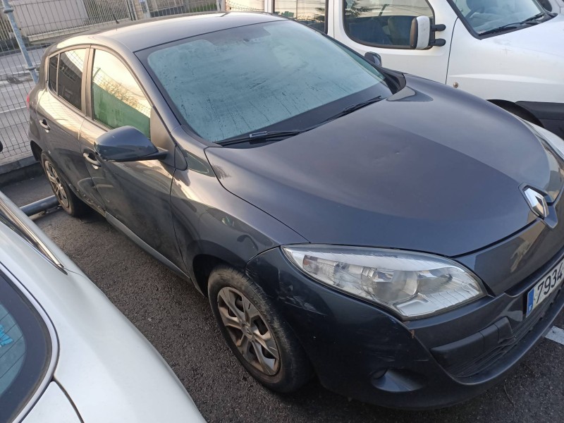 renault megane iii berlina 5 p del año 2011