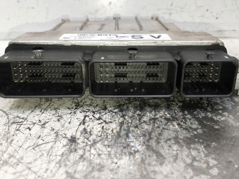 Recambio de centralita motor uce para renault megane iv berlina 5p referencia OEM IAM A2C1667500201  