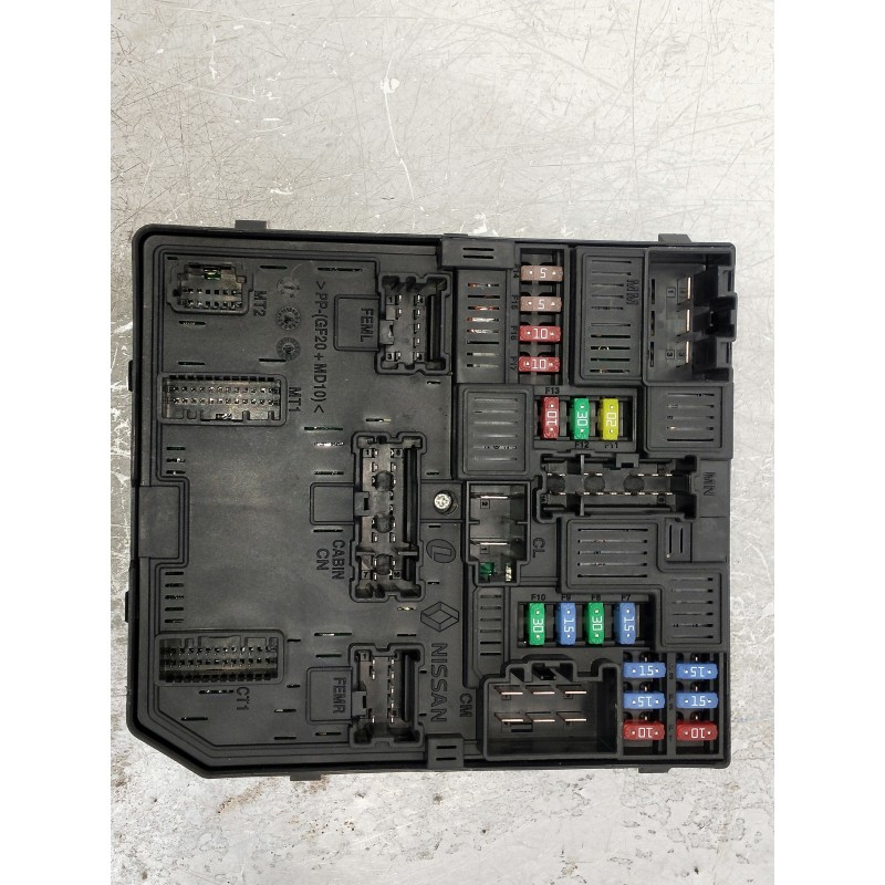 Recambio de caja reles / fusibles para renault megane iv berlina 5p referencia OEM IAM 284B66727R  