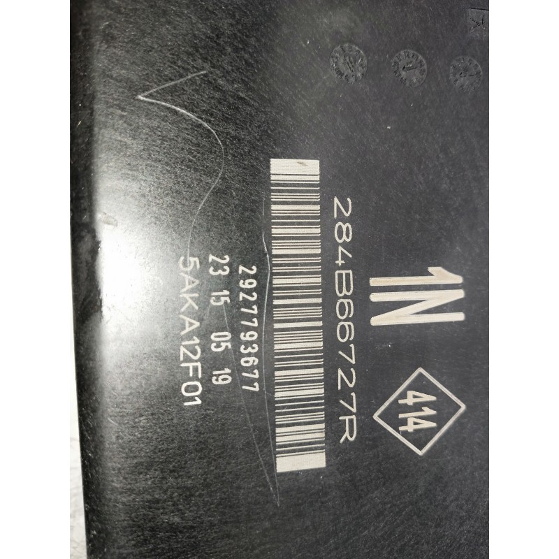 Recambio de caja reles / fusibles para renault megane iv berlina 5p referencia OEM IAM 284B66727R  