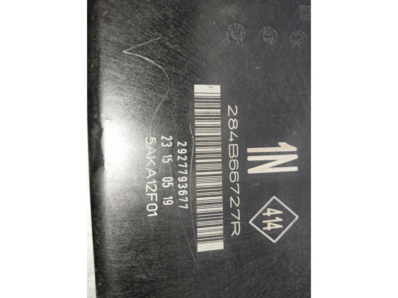 Recambio de caja reles / fusibles para renault megane iv berlina 5p referencia OEM IAM 284B66727R  