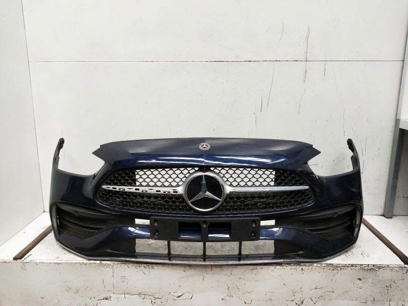 Recambio de paragolpes delantero para mercedes clase c (w206) c 220 d referencia OEM IAM  OJO VER FOTOS EL ESTRELLA ROTA Y TIENE