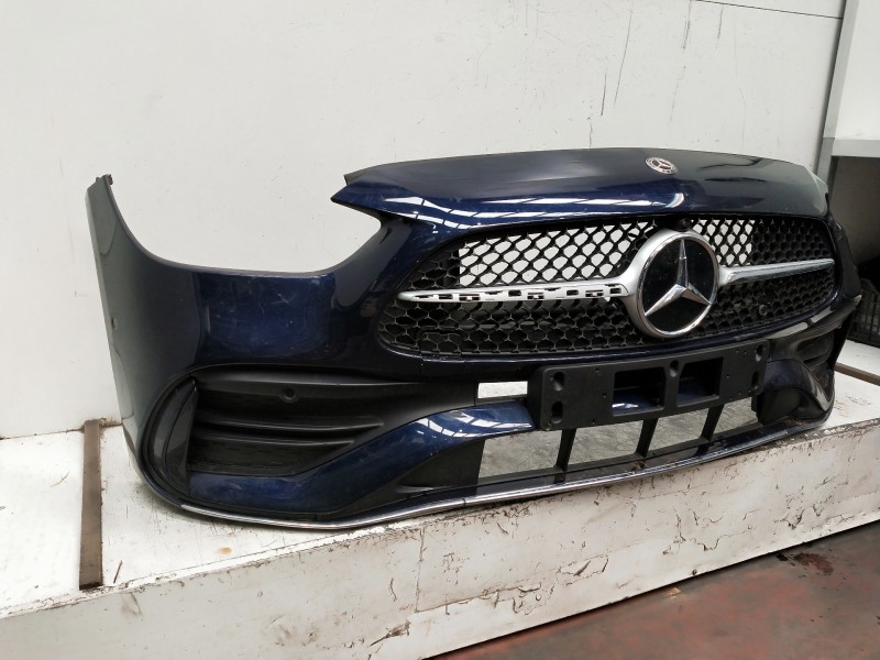 Recambio de paragolpes delantero para mercedes clase c (w206) c 220 d referencia OEM IAM  OJO VER FOTOS EL ESTRELLA ROTA Y TIENE