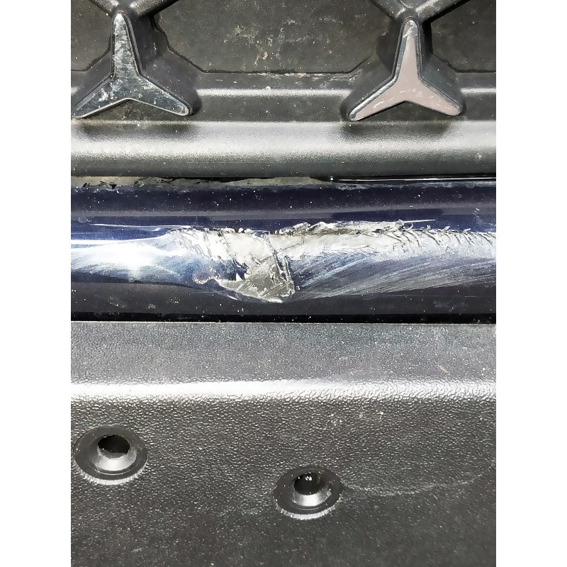 Recambio de paragolpes delantero para mercedes clase c (w206) c 220 d referencia OEM IAM  OJO VER FOTOS EL ESTRELLA ROTA Y TIENE
