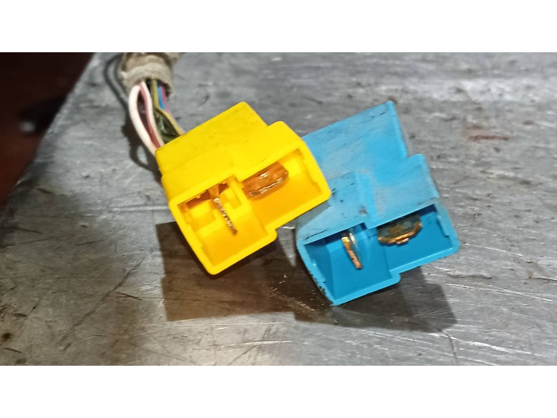 Recambio de motor cierre centralizado trasero derecho para mercedes vaneo (w414) furgoneta compacta 1.6 cat referencia OEM IAM A