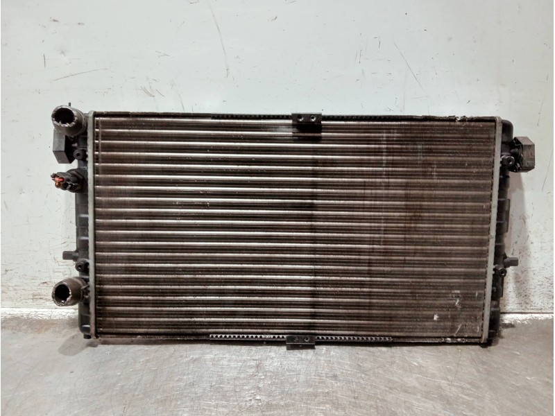 Recambio de radiador agua para seat cordoba berlina (6k2) signo referencia OEM IAM 869888C 732698 