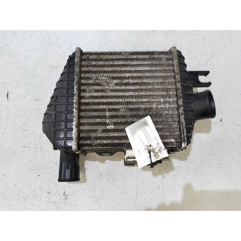 Recambio de intercooler para kia sportage 2.0 crdi referencia OEM IAM 282702725X  