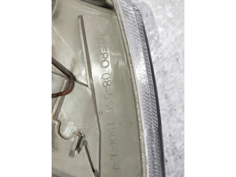Recambio de piloto delantero derecho para peugeot 205 berlina 1.4 plus referencia OEM IAM 085501506  