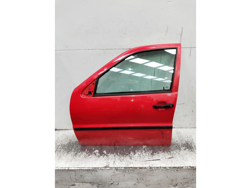 Recambio de puerta delantera izquierda para volkswagen polo berlina (6n2) referencia OEM IAM   5P