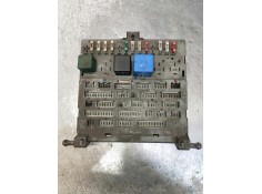 Recambio de caja reles / fusibles para peugeot 205 berlina 1.4 plus referencia OEM IAM   