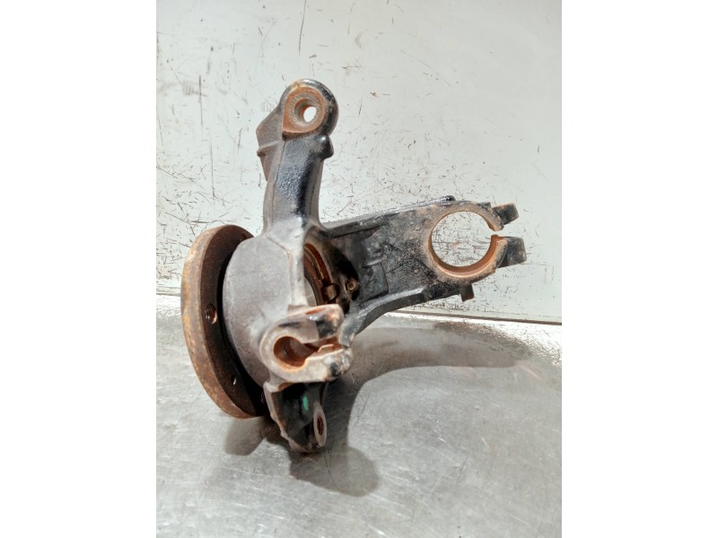 Recambio de mangueta delantera izquierda para citroen c3 referencia OEM IAM   