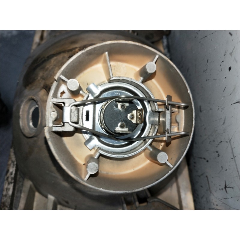 Recambio de faro derecho para ford transit, caja cerrada 86/92 referencia OEM IAM   