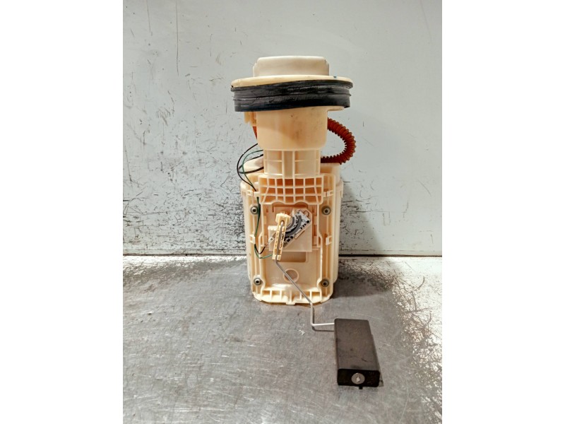 Recambio de bomba combustible para seat leon (1m1) referencia OEM IAM 1J0919051H 228233001003 