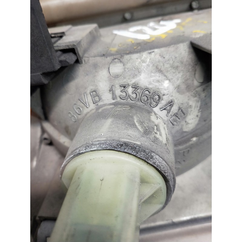 Recambio de piloto delantero izquierdo para ford transit, caja cerrada 86/92 referencia OEM IAM 86VB13369AE  