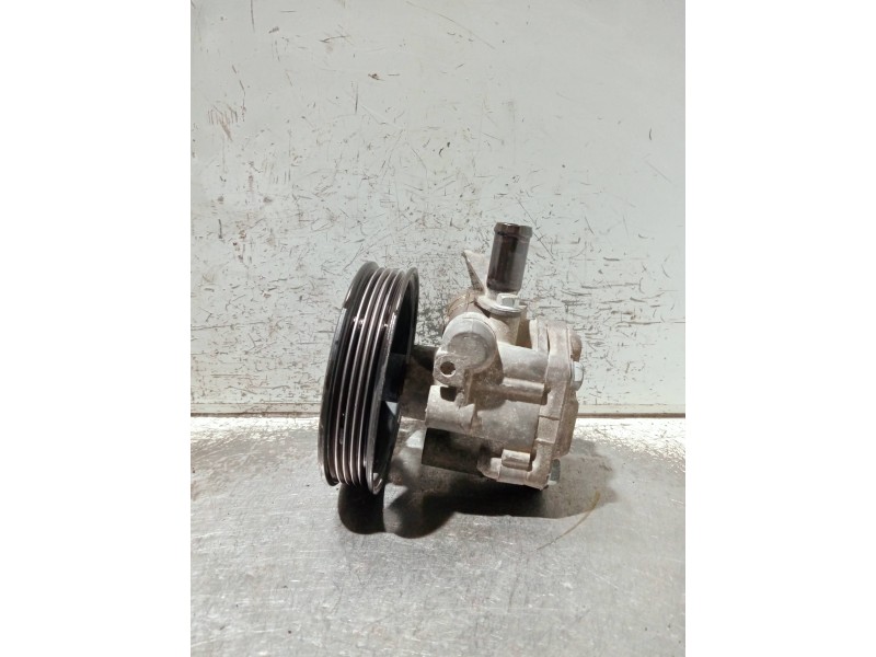 Recambio de bomba direccion para kia carnival ii referencia OEM IAM   