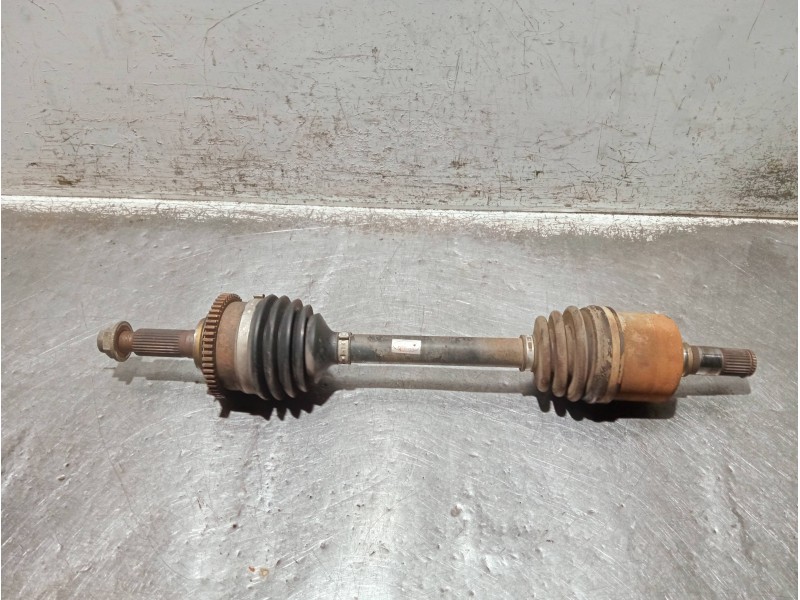 Recambio de transmision delantera izquierda para kia carnival ii referencia OEM IAM CNVJ3MT  