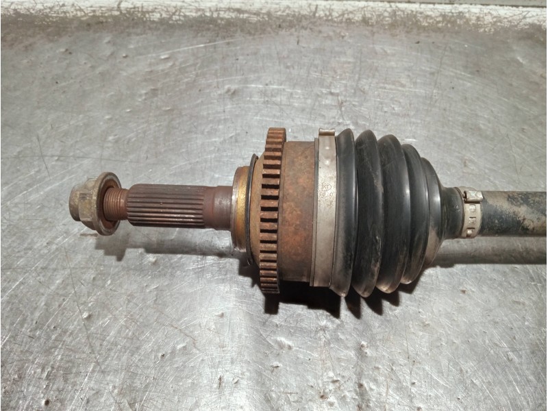 Recambio de transmision delantera izquierda para kia carnival ii referencia OEM IAM CNVJ3MT  