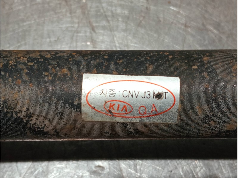 Recambio de transmision delantera izquierda para kia carnival ii referencia OEM IAM CNVJ3MT  