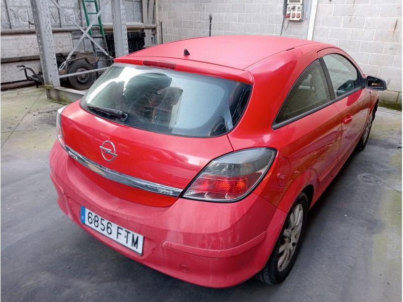 opel astra gtc del año 2007