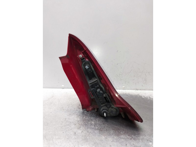 Recambio de piloto trasero izquierdo para citroen c4 coupe referencia OEM IAM 9646801777  