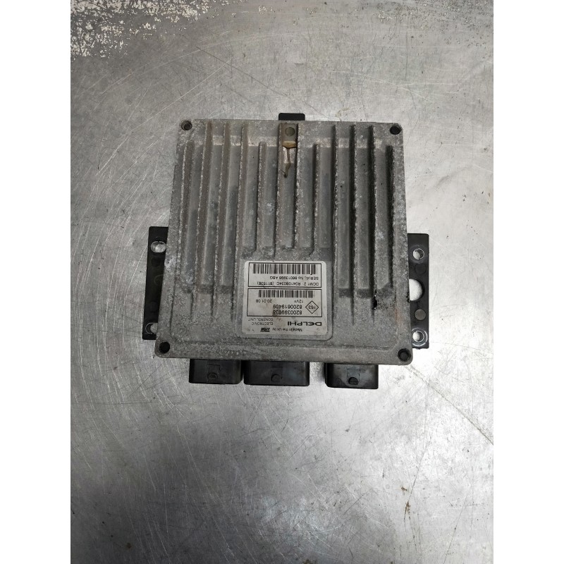 Recambio de centralita motor uce para renault clio iii referencia OEM IAM 8200399038 8200619409 