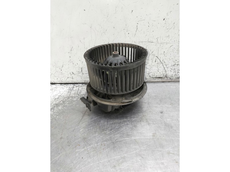 Recambio de motor calefaccion para renault clio iii referencia OEM IAM   