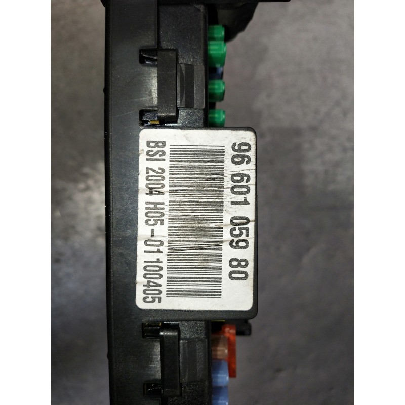 Recambio de caja reles / fusibles para citroen c4 coupe referencia OEM IAM 9660105980 281148373A 216761594