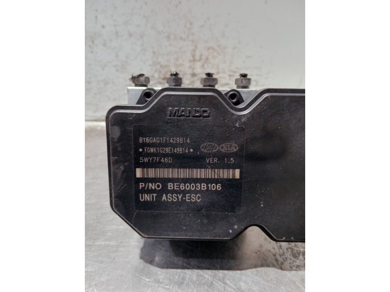 Recambio de abs para hyundai ix35 referencia OEM IAM BE6003B106 5WY7F46D 