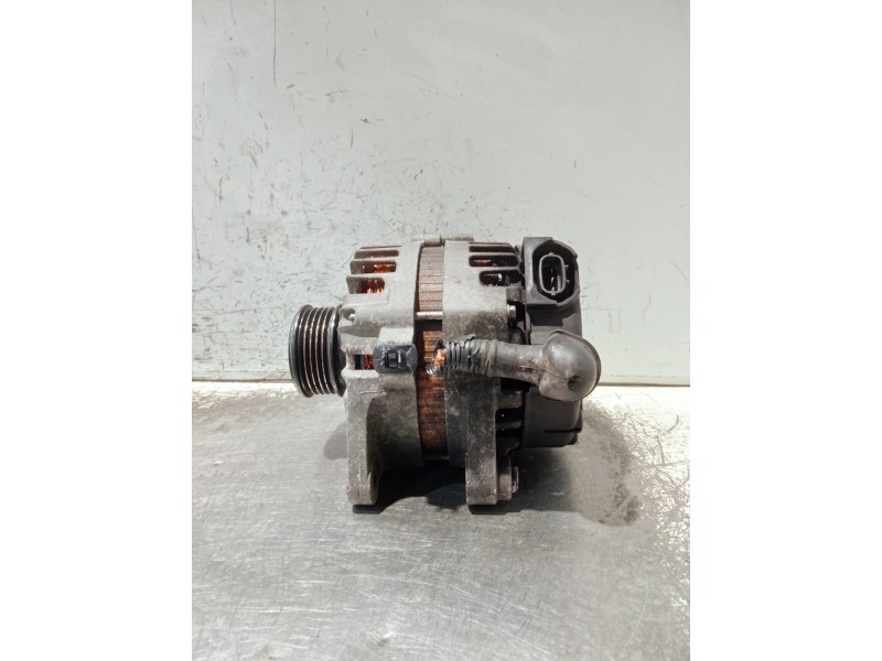 Recambio de alternador para hyundai ix35 referencia OEM IAM 373002A850 2611067 