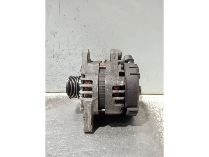Recambio de alternador para hyundai ix35 referencia OEM IAM 373002A850 2611067 