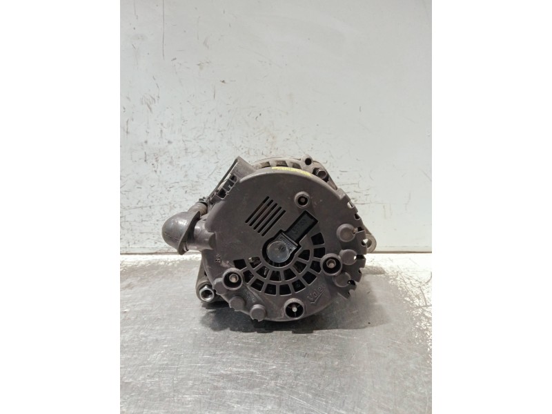 Recambio de alternador para hyundai ix35 referencia OEM IAM 373002A850 2611067 