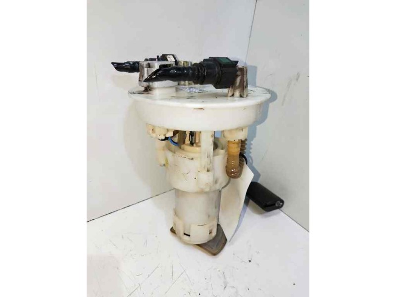 Recambio de bomba combustible para kia cerato 2.0 turbodiesel cat referencia OEM IAM 311102F400 083000830 DENSO AFORADOR