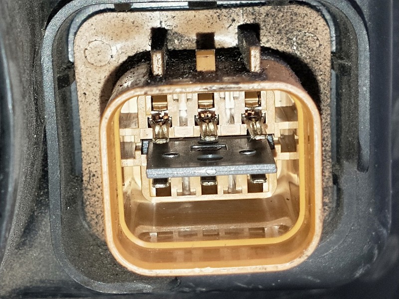 Recambio de faro izquierdo para chevrolet lacetti se referencia OEM IAM   