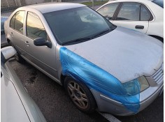 volkswagen bora berlina (1j2) del año 2000